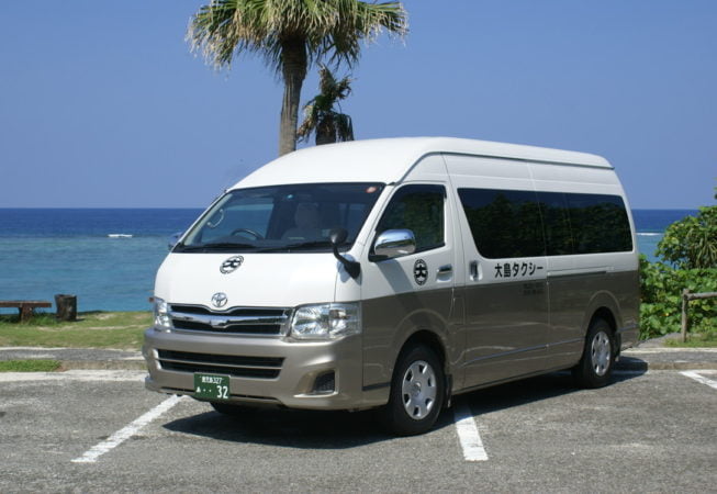奄美大島観光 大島タクシー車両紹介グランドキャビン乗車定員9名の写真