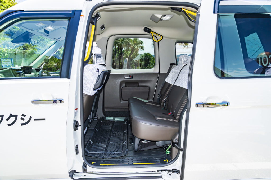 大島タクシー新規導入車両写真 dsc7375 強化 nr